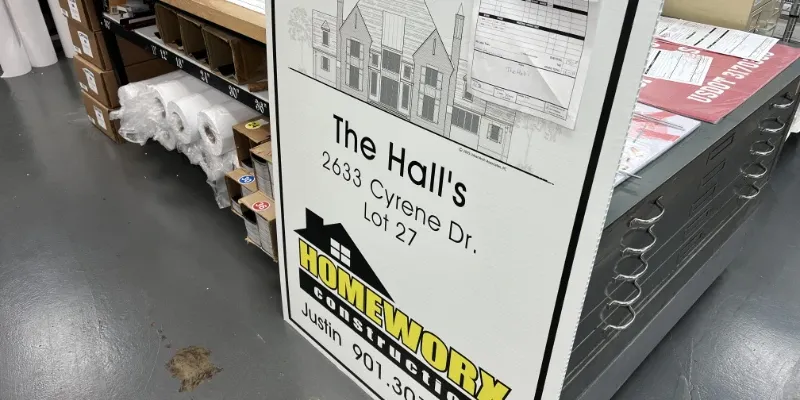 Outddor construction and job site sign printing.